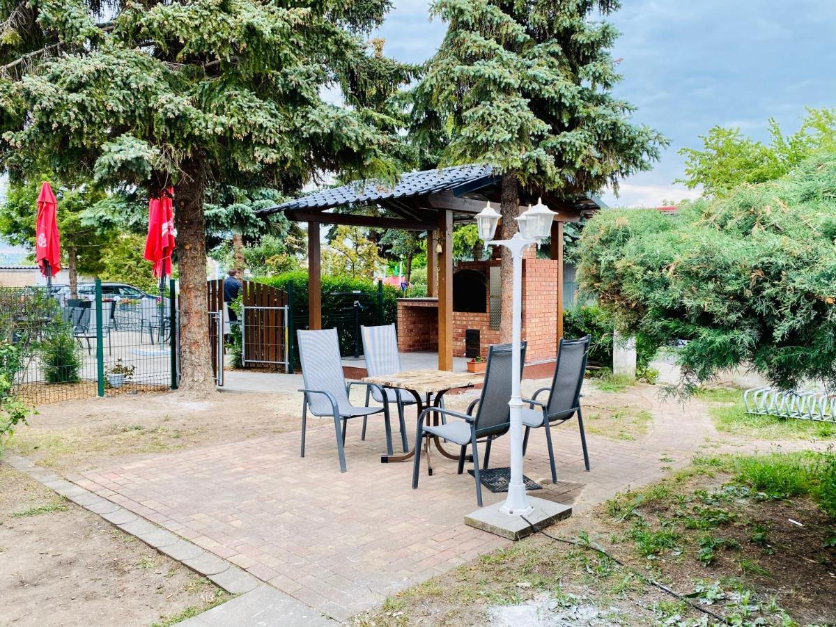 Pension Florion Bernburg Exterior foto